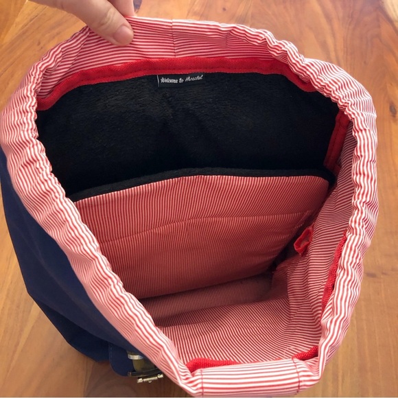 Herschel Supply Company Unisex Blue Little America Backpack. - Picture 6 of 15